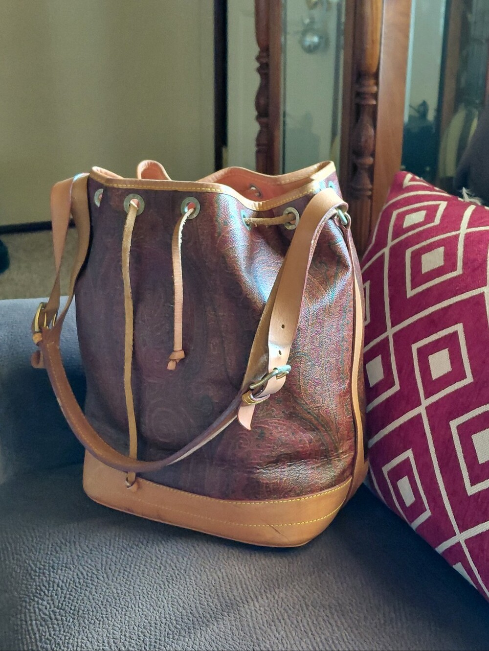 Etro Milano Red Paisley Drawstring Bucket Bag Vintage - Picture 6 of 16